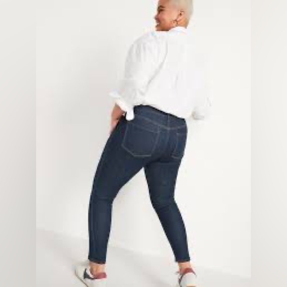 Old Navy High-Waisted Wow Super Skinny Ankle Jeans - Picture 6 of 6
